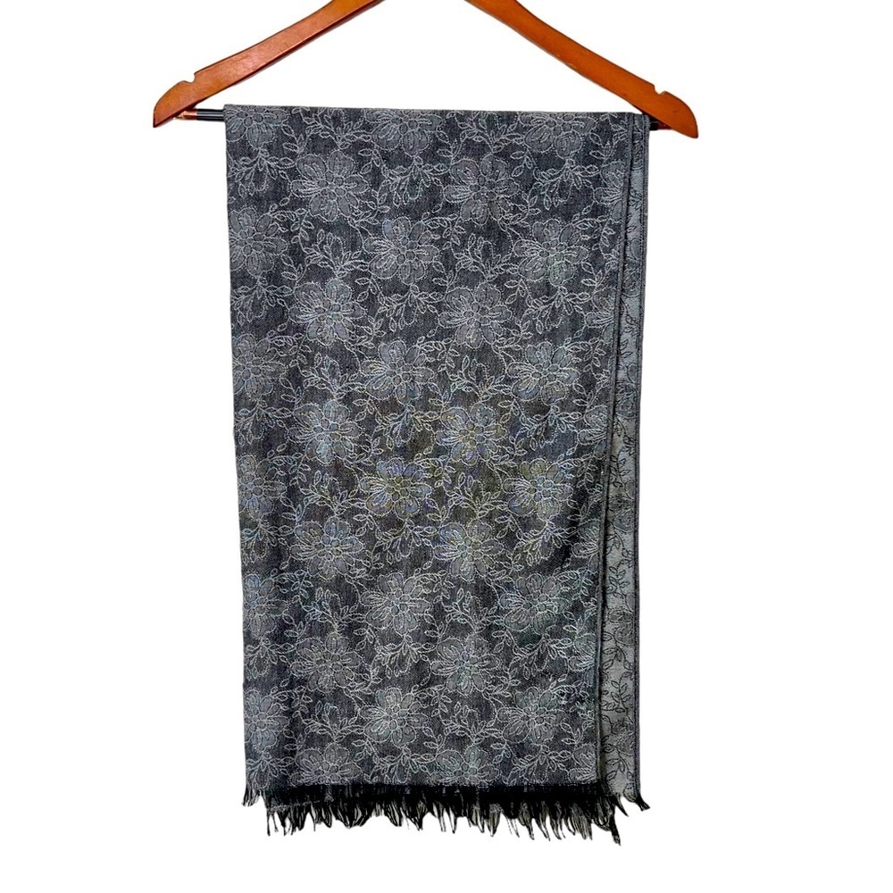 C Brand Shaw/ Scarf Beautiful Gray &  Black Floral Pattern W/Short Fringe ☑️